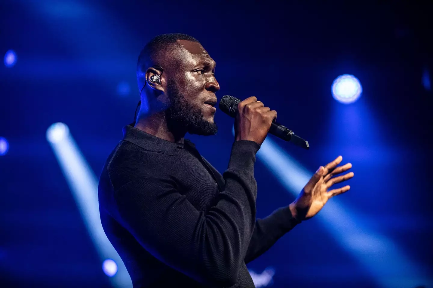 Fans think Stormzy defended Meghan Markle on new song 'Please'.