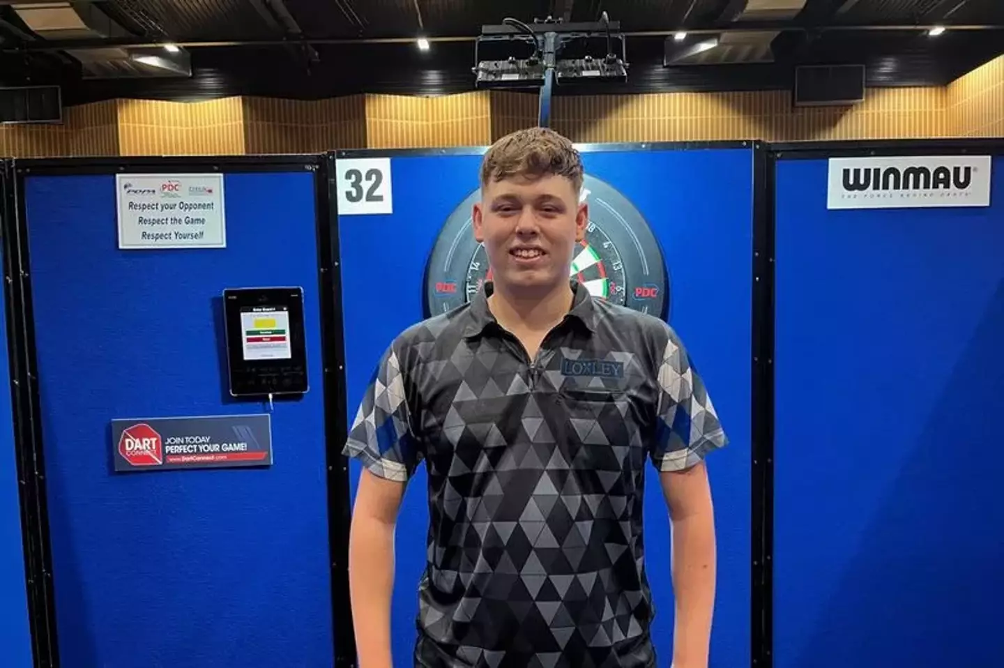 20-year-old Owen Bates is set for the PDC World Darts Championship at the Ally Pally.
