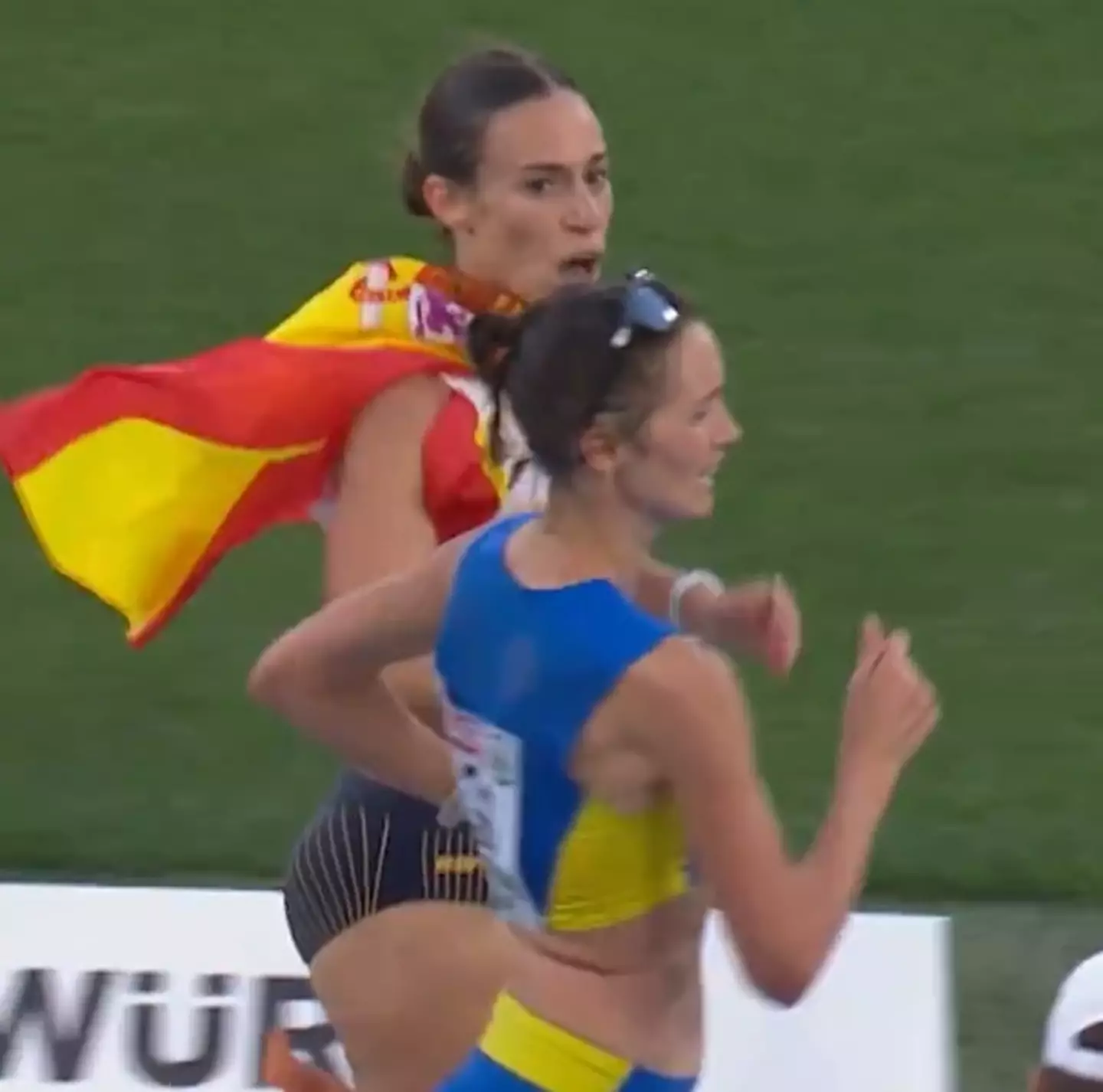 After making it 20k she was overtaken and missed out on a medal with mere metres left to go. (BBC)