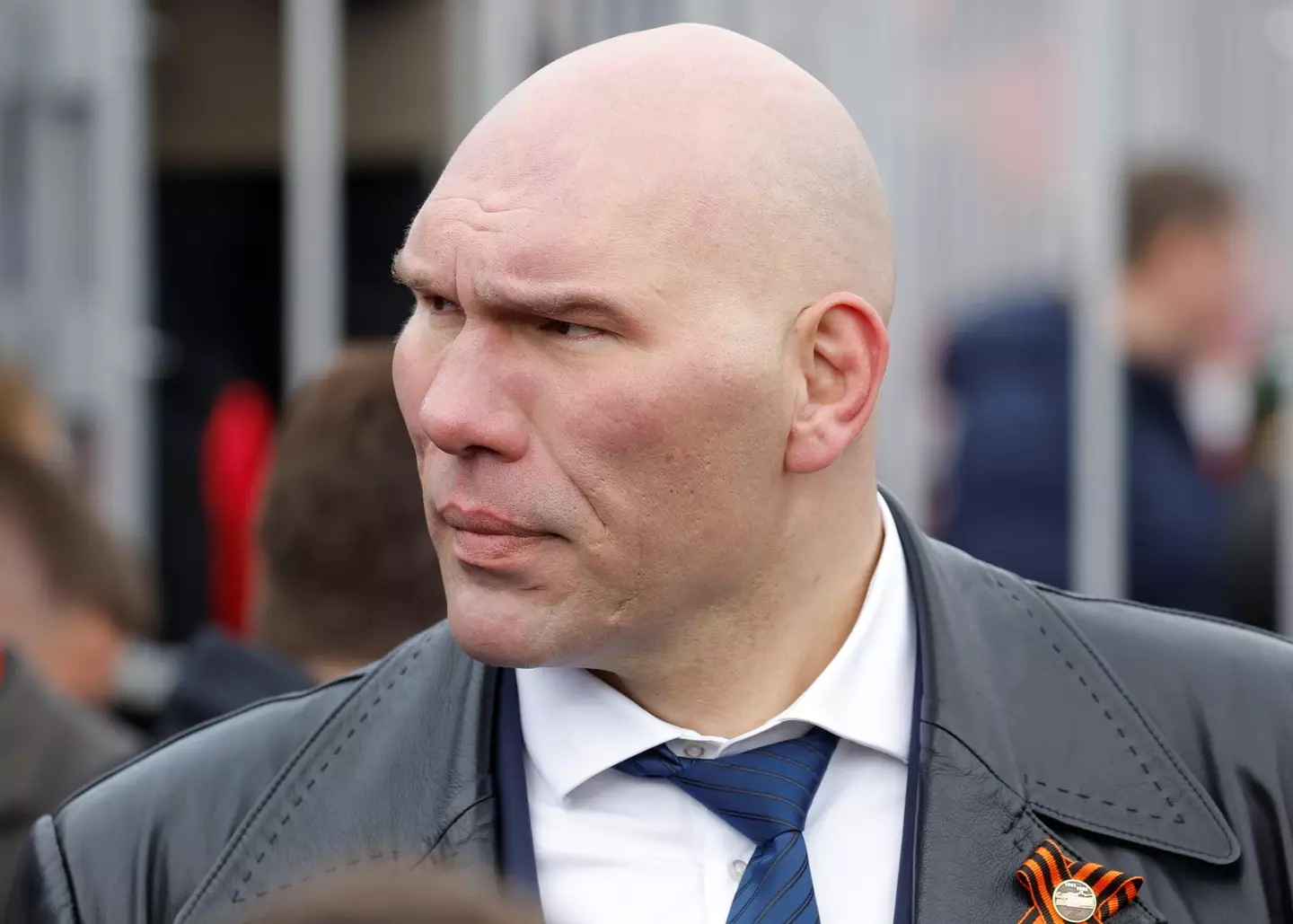 Putin has enlisted the help of Nikolai Valuev, 7-foot-tall boxer, into the army.