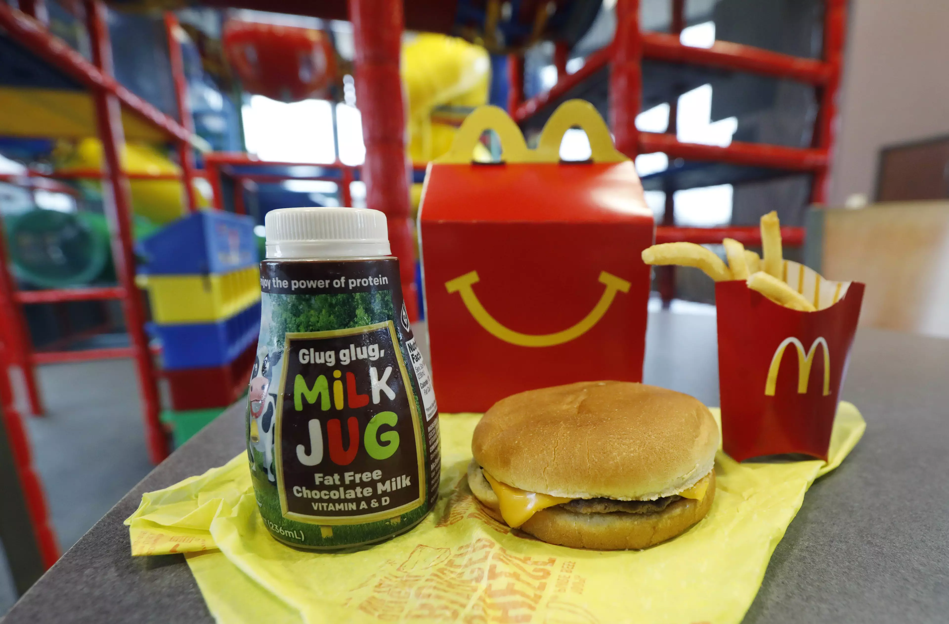 McDonald’s Is Removing Cheeseburgers From US Happy Meals To Make Them Healthier 