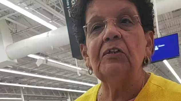Hispanic Man Films Walmart Employee Telling Him To Speak English
