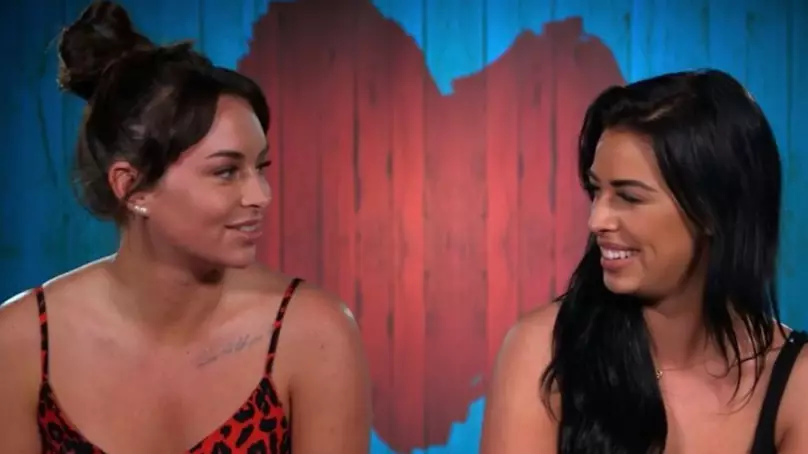 'First Dates' Fans Overjoyed As Ladies Ditch Their Dates To Be Together