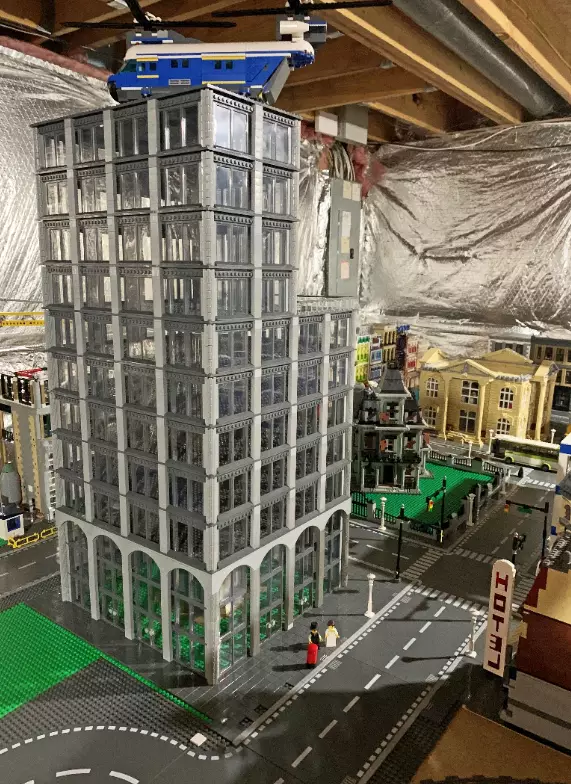 Lego Loving Dad Spends £70 000 On Building Huge Model City In Basement