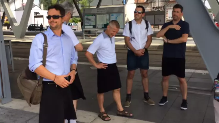 French Bus Drivers Wear Skirts During Heatwave To Get Around 'Shorts Ban'