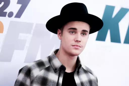 Justin Bieber Reportedly Contemplating A Head Stone To Chronicle Scenes From His Life