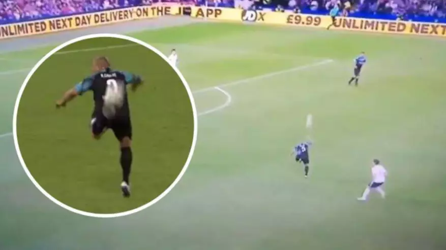 When Roberto Carlos Pulled Off The Most Outrageous Backheel Pass During Soccer Aid Match
