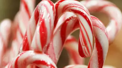 VK Launches Limited Edition Candy Cane Flavour For Christmas And OMG 