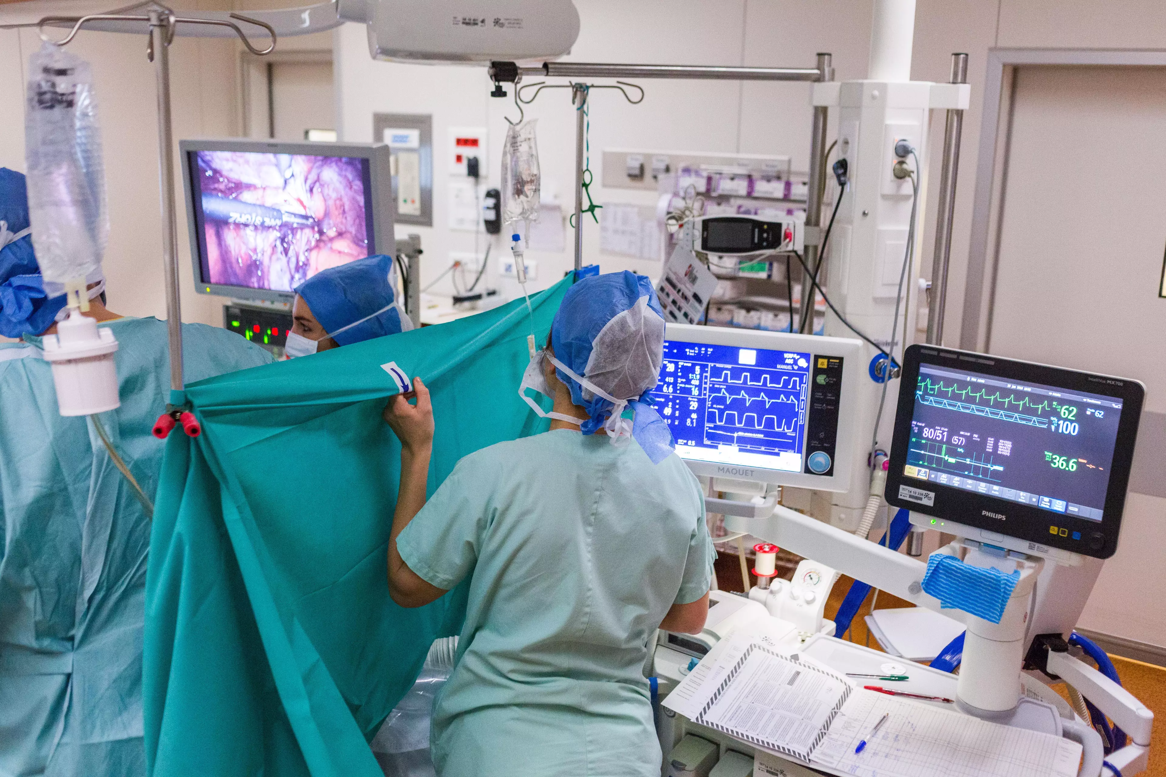 Surgical laparoscopy and hysteroscopy exploration, a treatment of endometriosis.