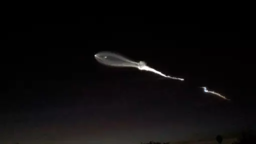 Elon Musk Project Fools Americans Into Believing UFO Is Landing