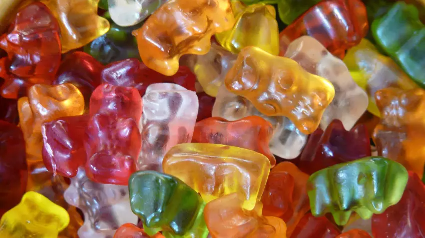 People Are Getting Gummy Bear Nails And We're Obsessed