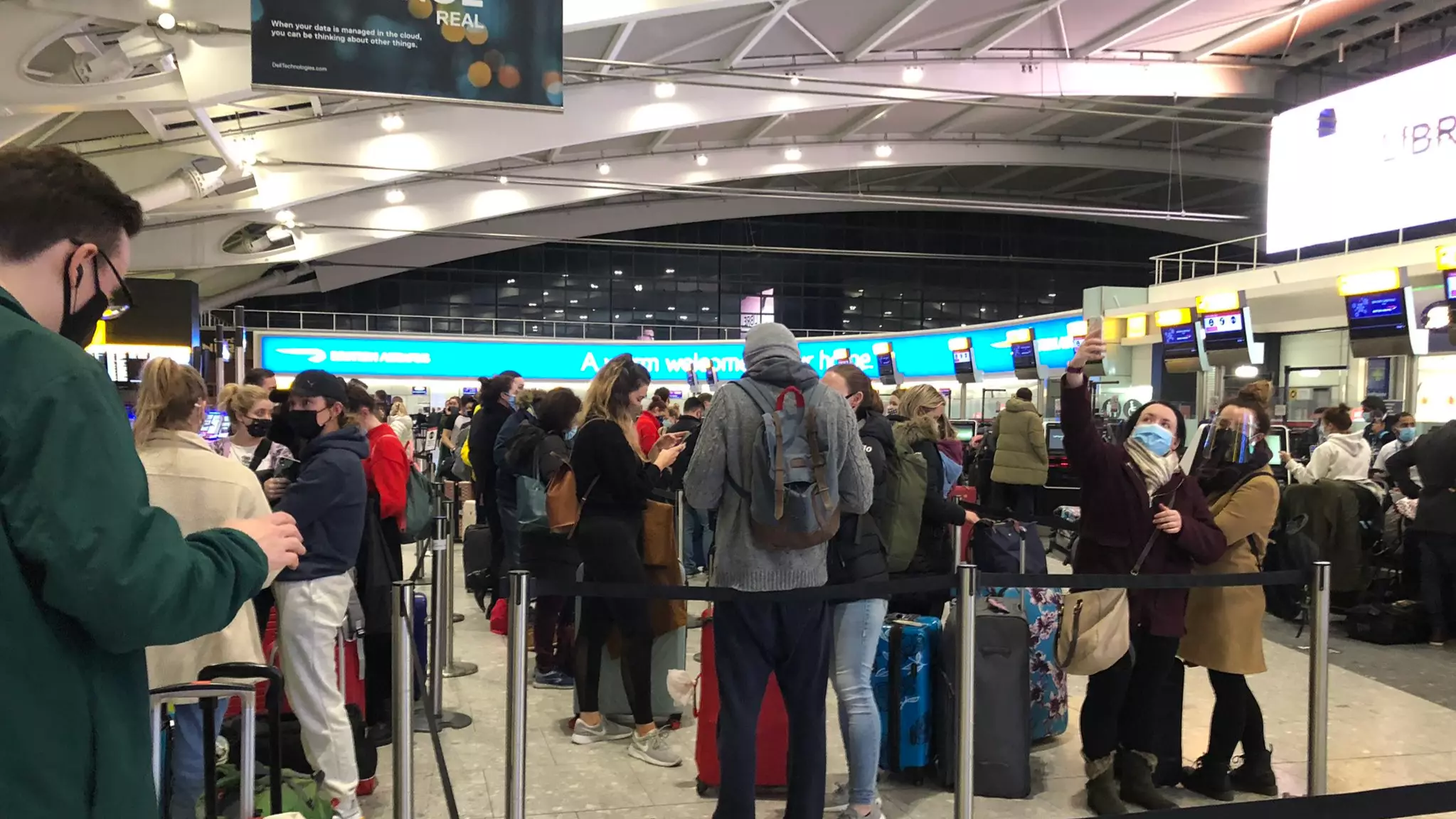 Passengers Crowd Heathrow For Last Flight To Dublin Before Travel Ban