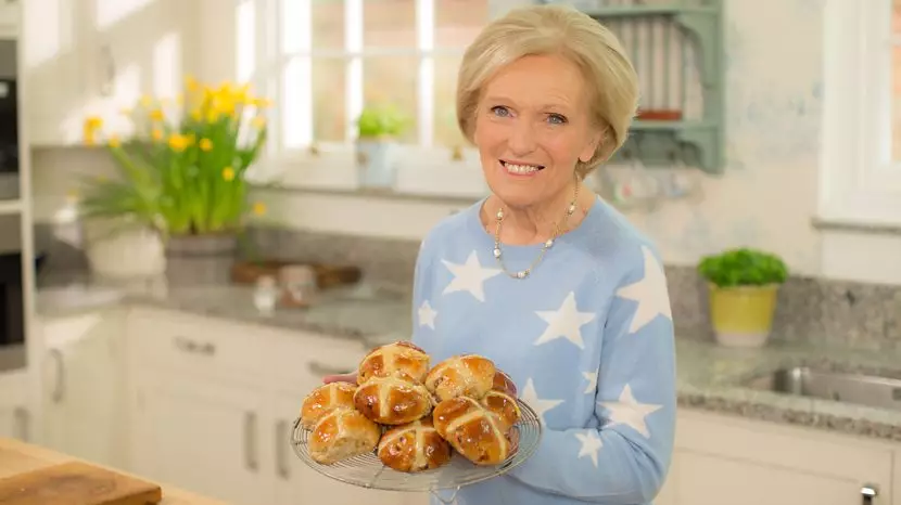 Mary Berry's New BBC Food Show Is The Wholesome Watch We All Need RN