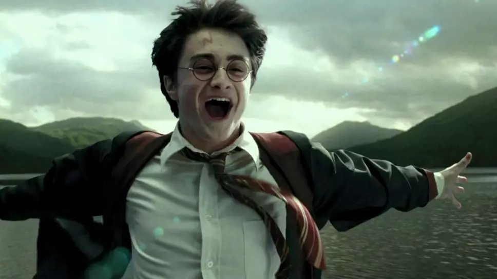 Harry Potter's scar is visible throughout the entire film franchise. (