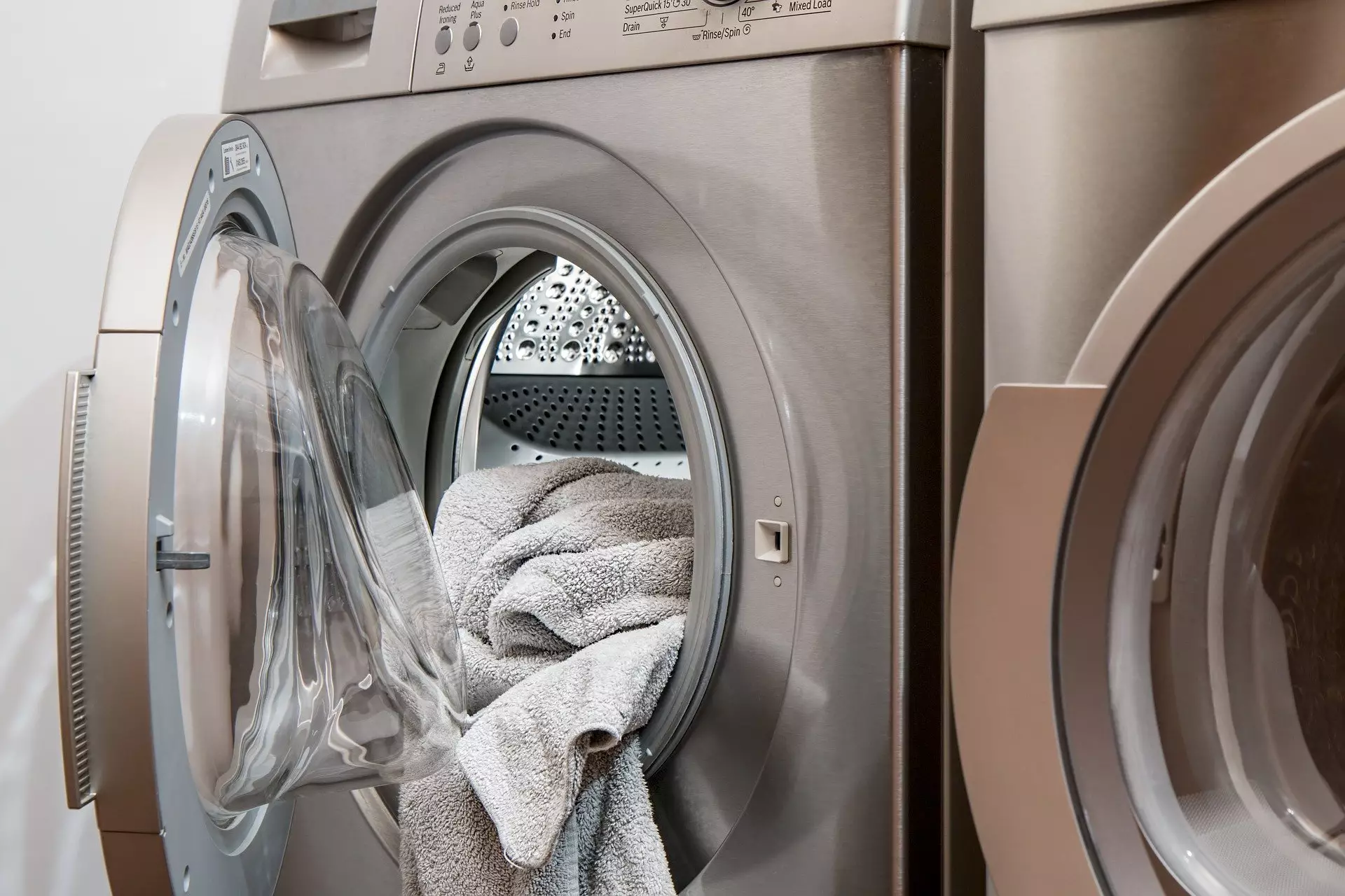 Aldi's air dryer is perfect for those without a washer/dryer (