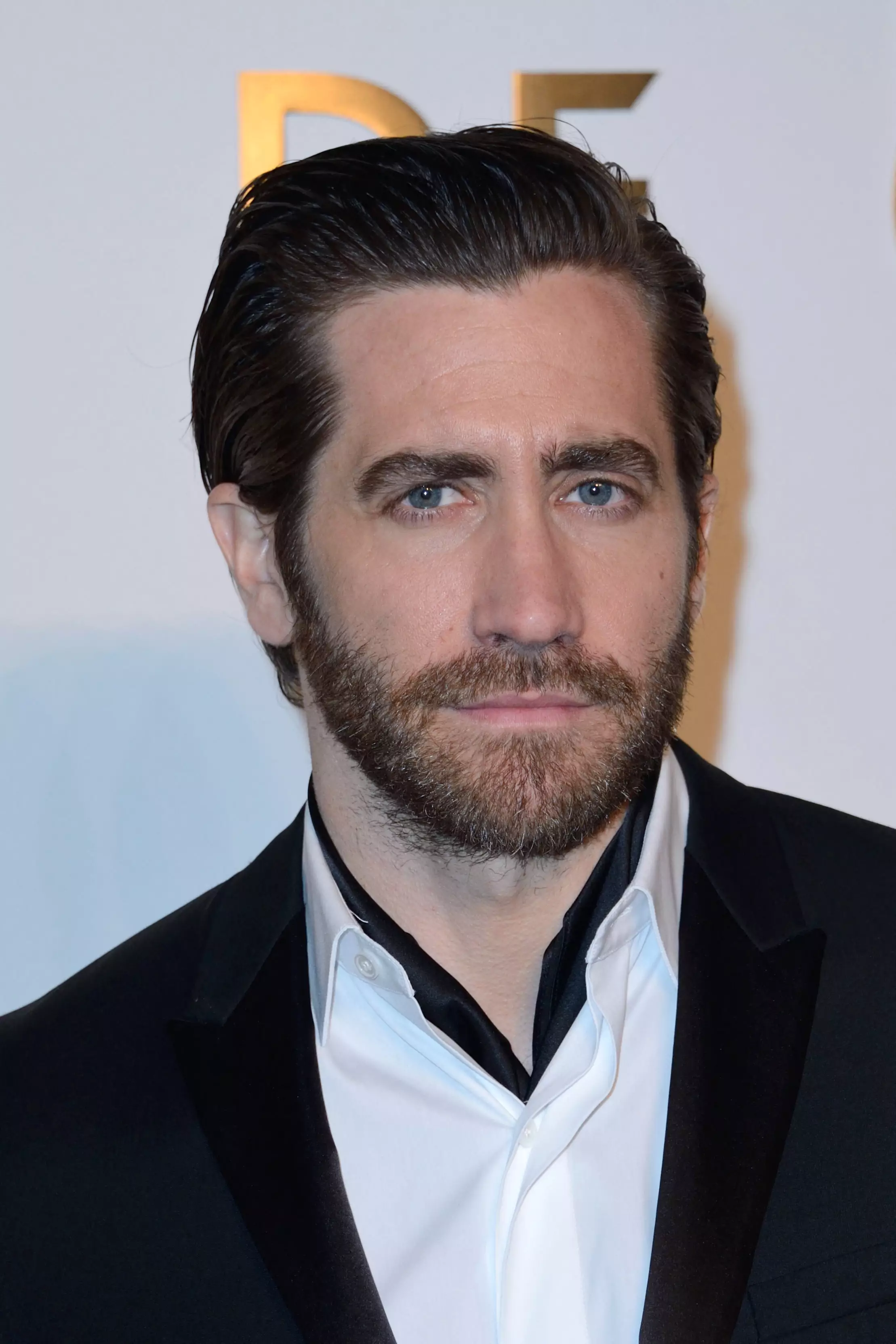 Jake Gyllenhaal takes on the role of Mysterio.