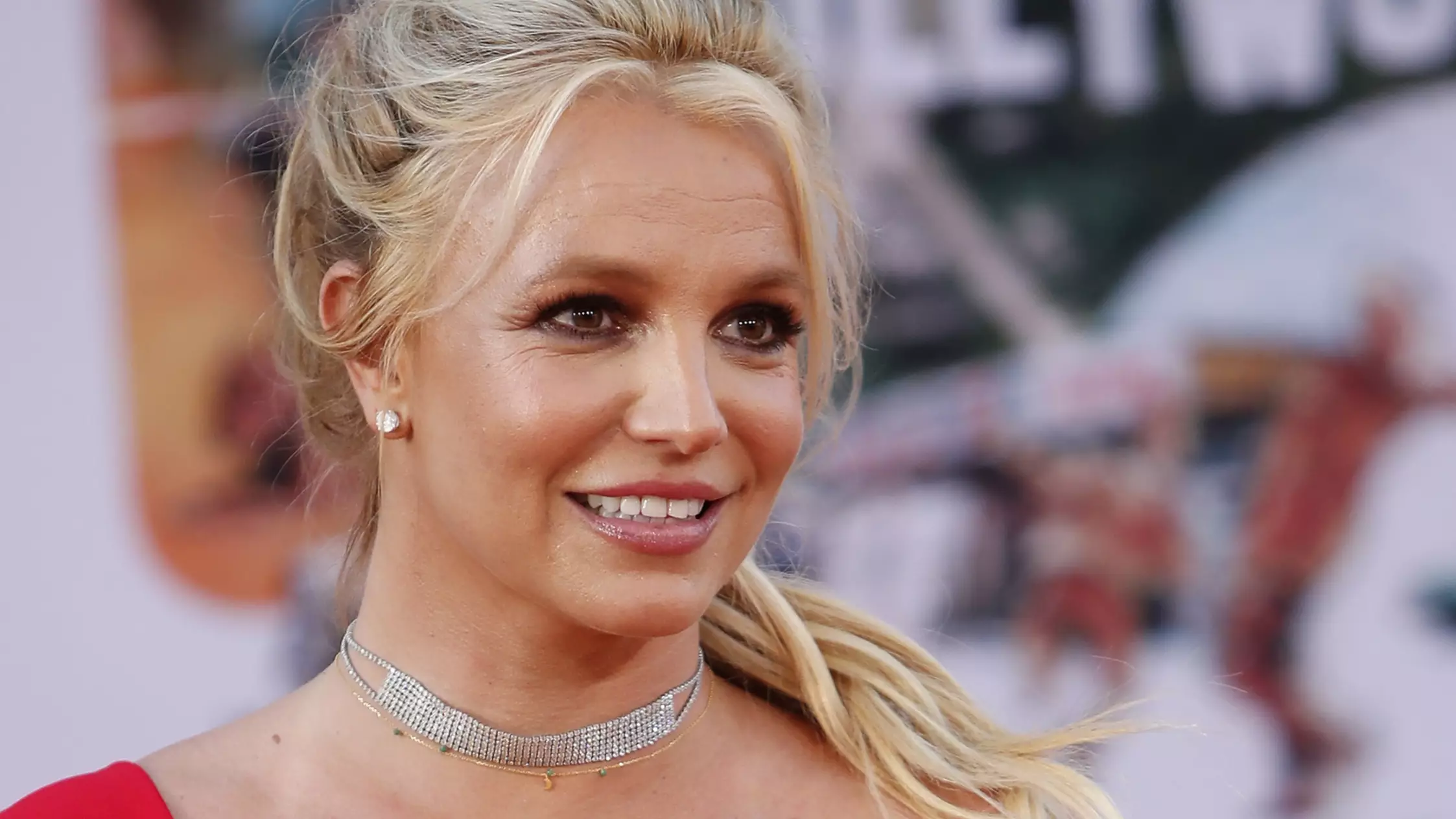 Fans want Britney Spears to speak to Oprah (