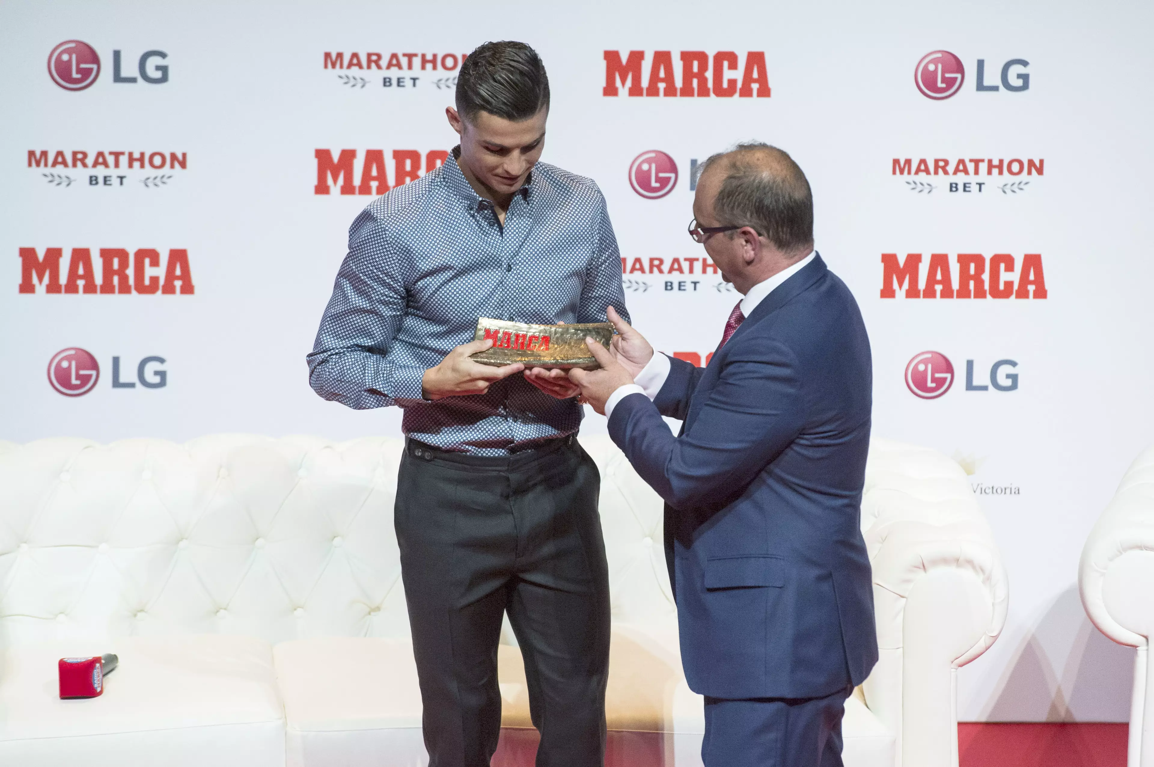 Cristiano Ronaldo accepting the Marca Leyenda Award in Madrid.