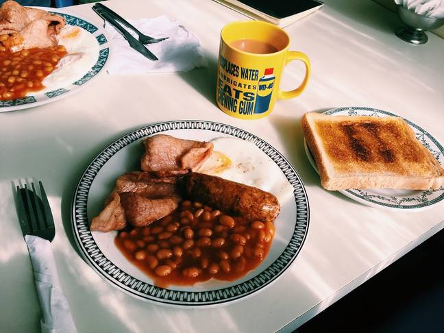 英式早餐是广受欢迎的 - 但可能会引起争议。图片来源：Pixabay