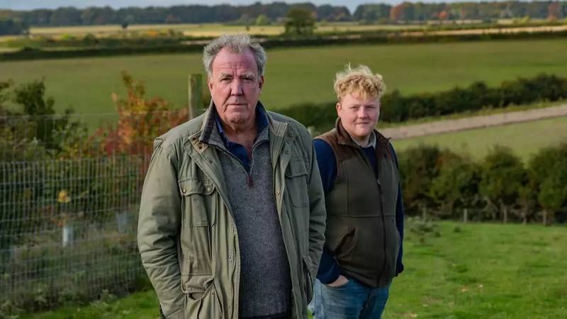 杰里米·克拉克森（Jeremy Clarkson）的停车场申请，可以决定迪德利（Diddly）蹲下农场的未来将村民划分