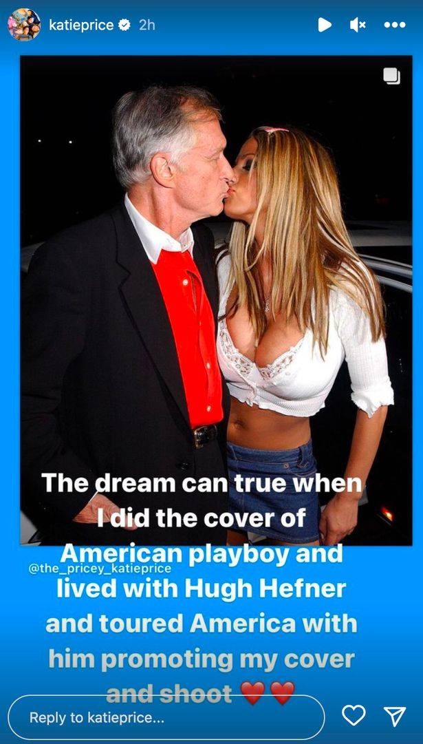 凯蒂·普莱斯（Katie Price）在Instagram上与休·赫夫纳（Hugh Hefner）分享了这张照片。学分：Instagram/Katie Price