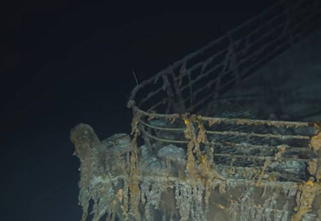 一艘海门潜艇降低到泰坦尼克号的残骸后失踪。图片来源：大洋门