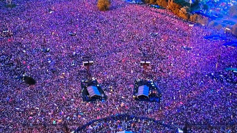 观众在埃尔顿·约翰（Elton John）的最后一次英国表演中对“有史以来最大”格拉斯顿伯里（Glastonbury）震惊“loading=