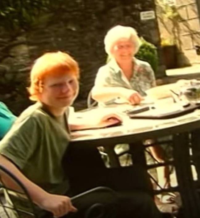 Sheeran和祖母南希。学分：RTE