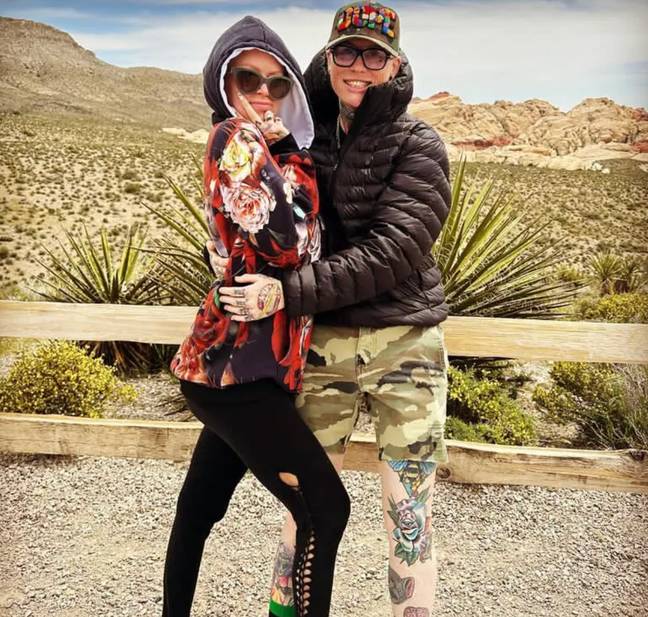珍娜·詹姆森（Jenna Jameson）和妻子杰西（Jessi Lawless）。学分：Instagram/@jennacantlose