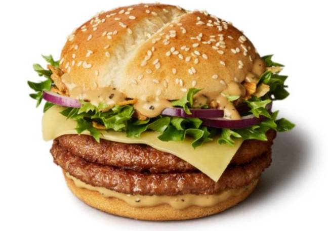 麦当劳的牛排馆是菜单上的最新汉堡。图片来源：麦当劳