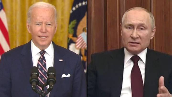乔·拜登（Joe Biden）宣布对俄罗斯进行艰难的新制裁，因为普京命令部队进入乌克兰