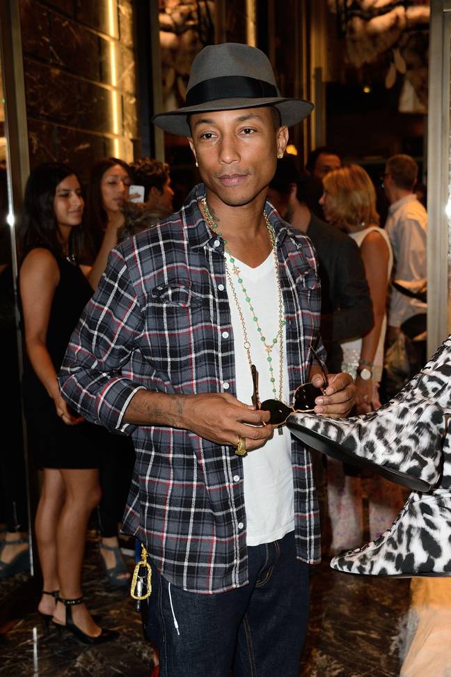 Pharrell Williams似乎并没有老化。图片来源：Abaca Press / Alamy Stock Photo