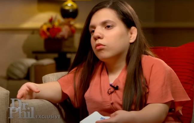 这位22岁的男孩冒充“六岁的乌克兰孤儿”，她说她认为自己找到了合适的家庭，因为她声称自己试图杀死他们。学分：CBS