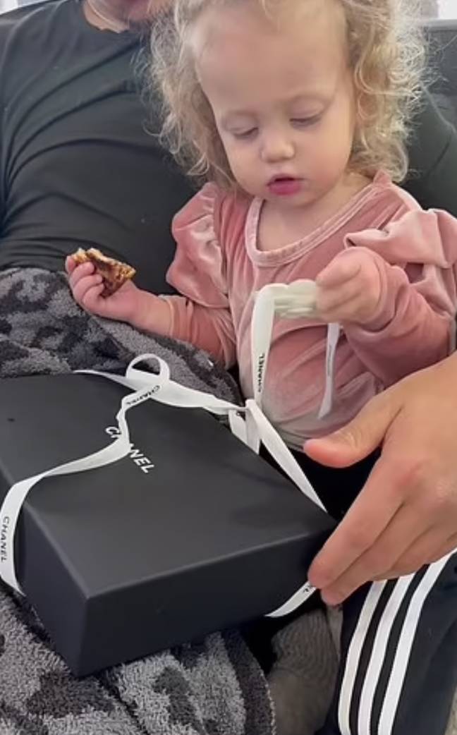 Patrick Mahomes gifts daughter luxurious Chanel purse - AS USA