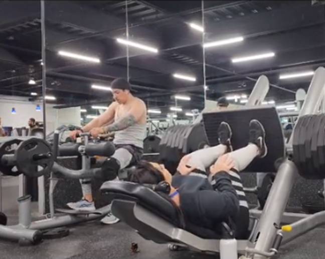 Woman left mortified after accidentally wearing see-through leggings to the  gym