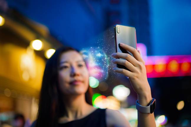 Google is moving toward passkeys such as Face ID.Credit: d3sign/Getty Stock Image