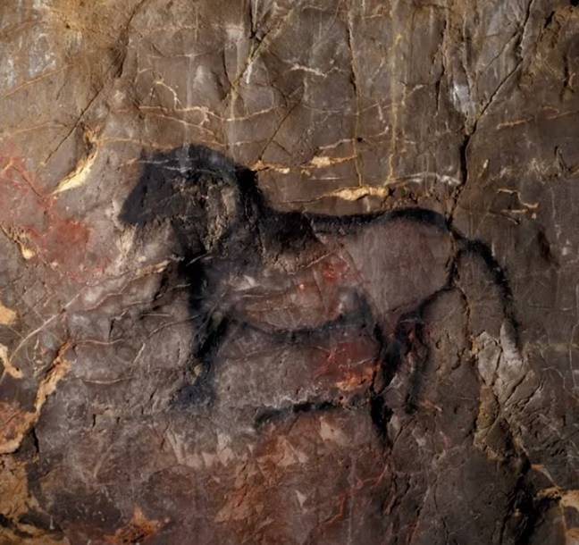 La cueva tiene obras de arte de cientos de años.  Crédito: YouTube/Fondo Mundial de Monumentos