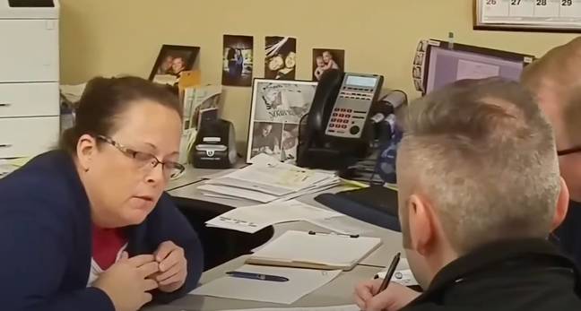 Clerk Who Refused To Issue Same Sex Marriage Licenses Faces Huge Fine