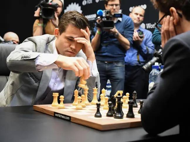Teenage Chess Grandmaster Offers to Play Naked to Prove He's Not Cheating -  Network Ten