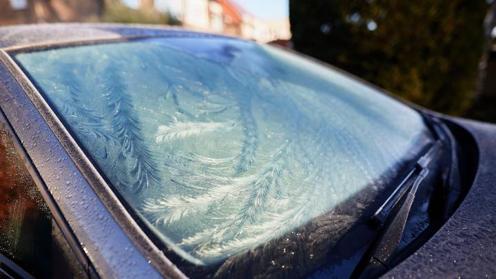 Defrost your windshield in seconds with this trick
