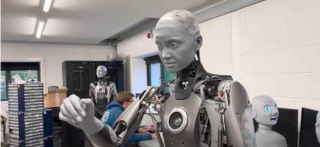A humanoid robot makes eerily lifelike facial expressions - The Verge