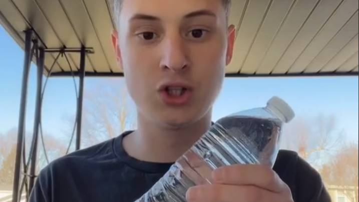 9 Water Bottles That Have Gone Viral On TikTok