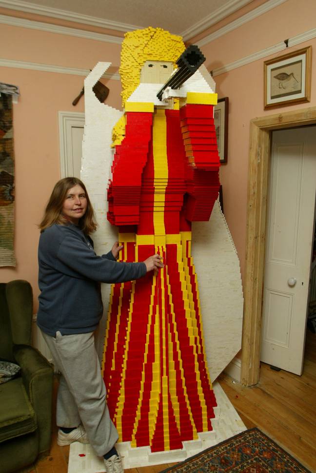 Couple Spent Six Weeks Creating Festive Lego Display With 400,000 Bricks -  LADbible