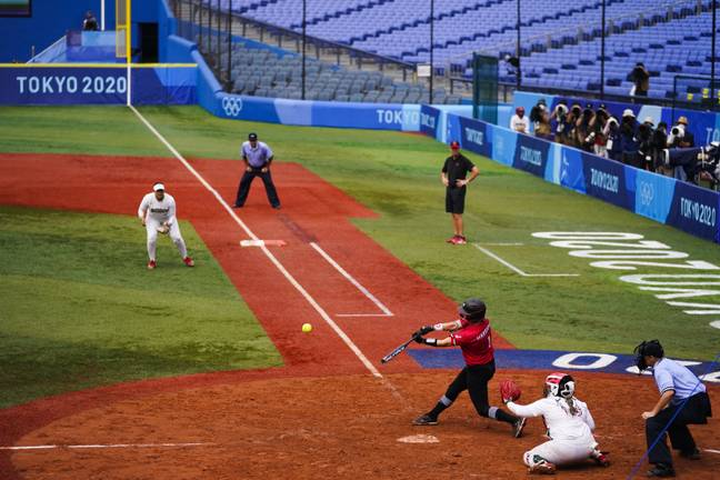 Mexico boxers accuse country's softball players of throwing away