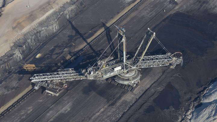 绿党希望禁止化石燃料公司向澳大利亚政党捐款