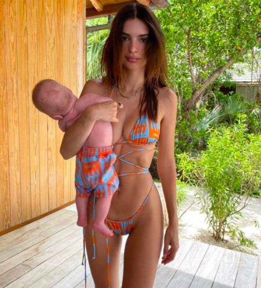 534px x 589px - Piers Morgan Faces Backlash After Criticising Emily Ratajkowski Baby Pics