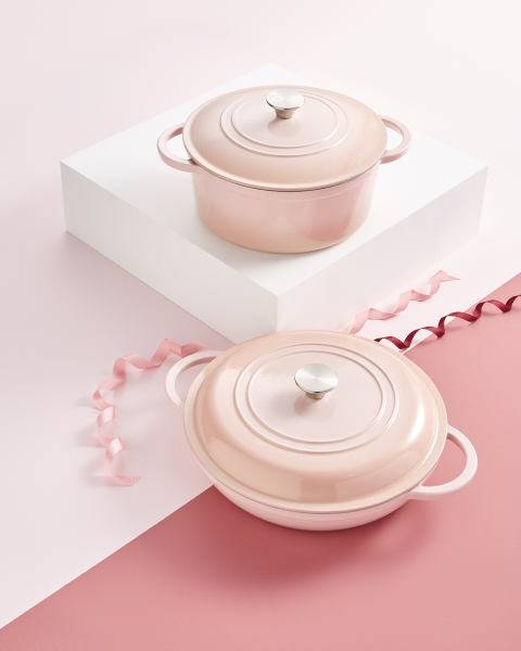 Aldi Launches Baby Pink Le Creuset Cookware Dupes For Just £24.99