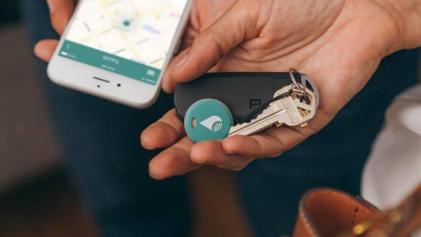 Bluetooth GPS Tracker, Never lose your keys again