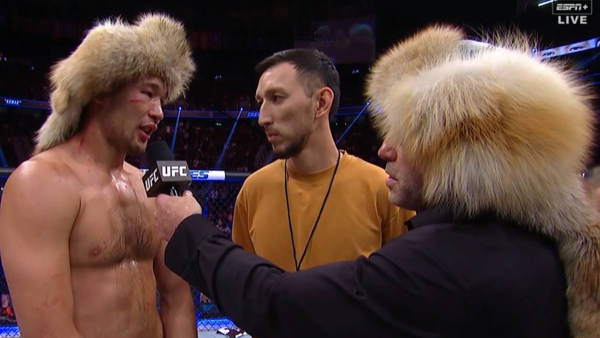 Joe Rogan Mongol Joe Rogan wears traditional Kazakh headdress while interviewing Shavkat ...