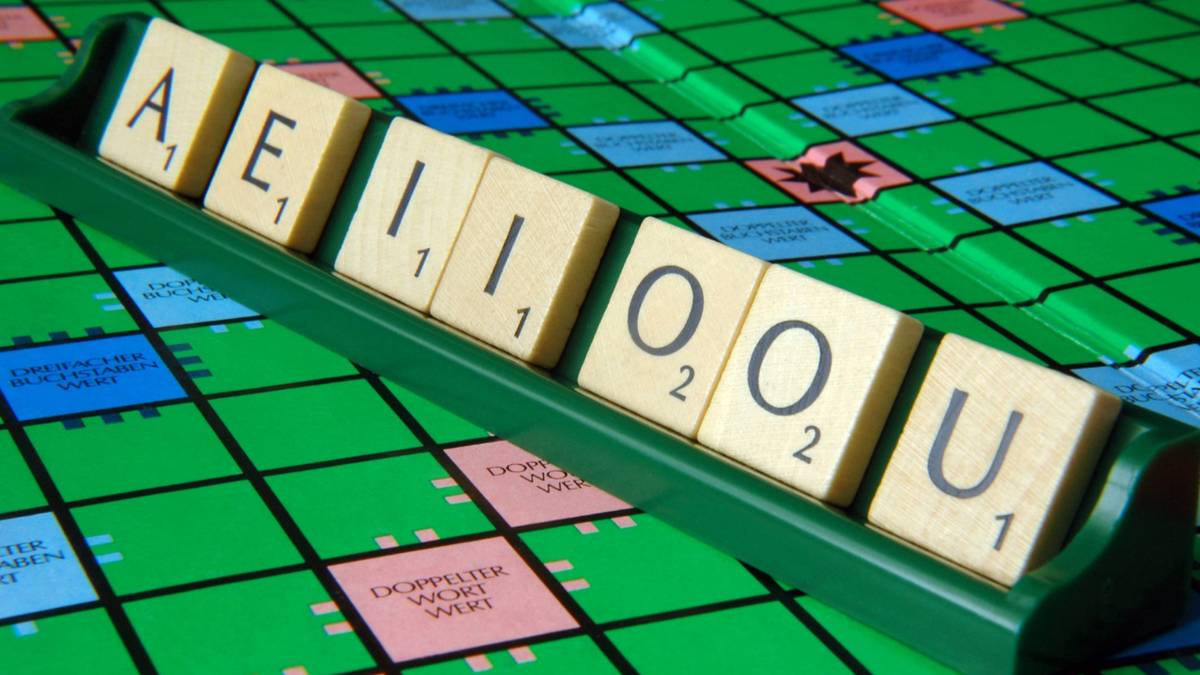 University Lecturers Told Not To Use Capital Letters When Assigning